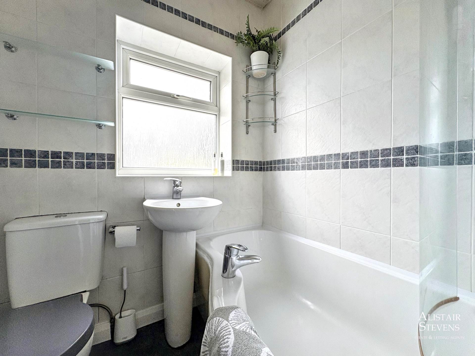 Middleton Road, Chadderton, Image 16