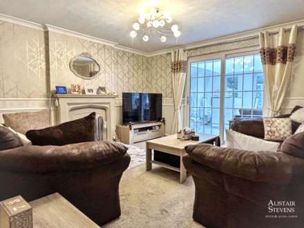 Highfield Drive, Royton, Image 6