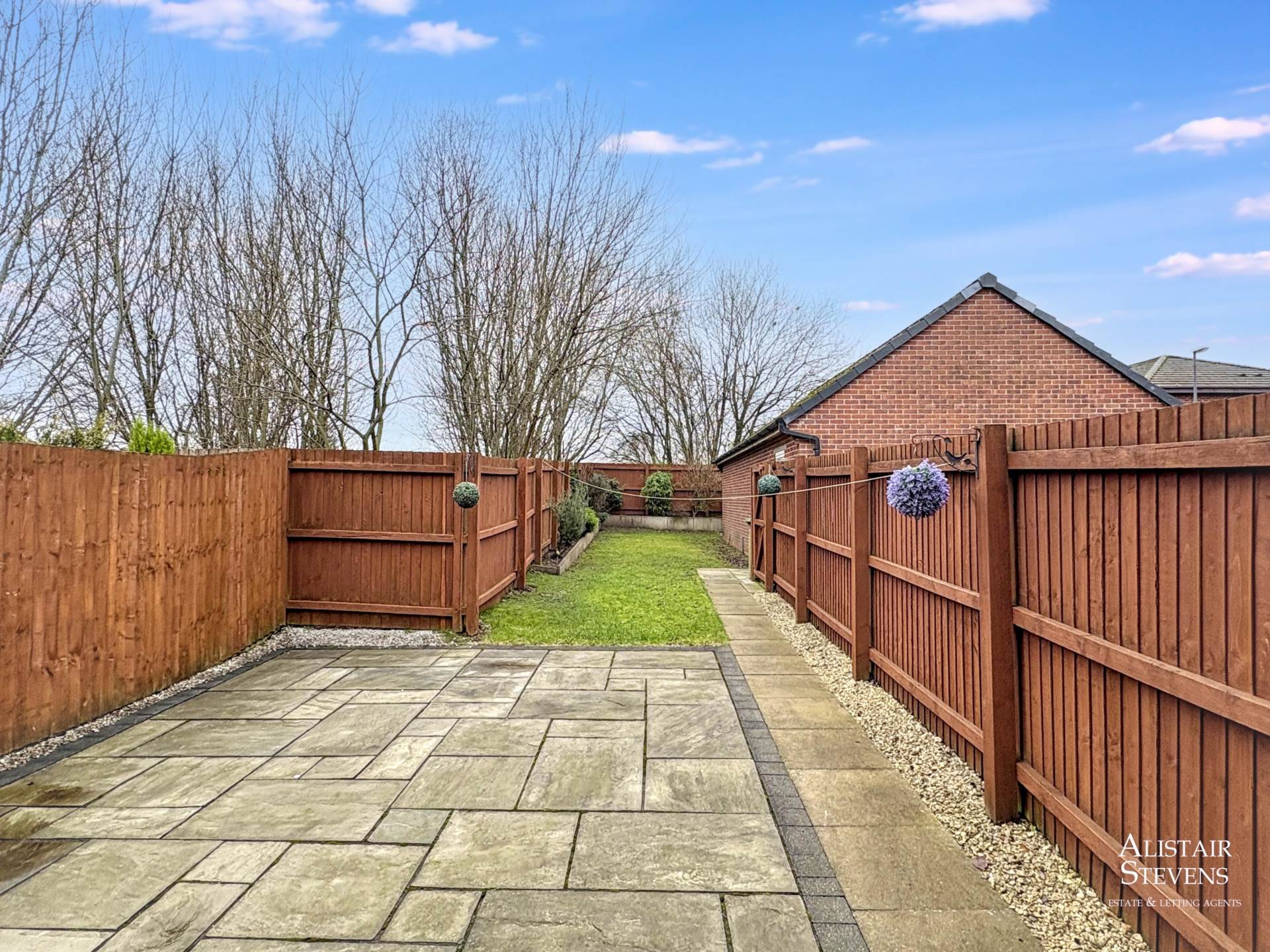 Windmill Close, Royton, Image 20