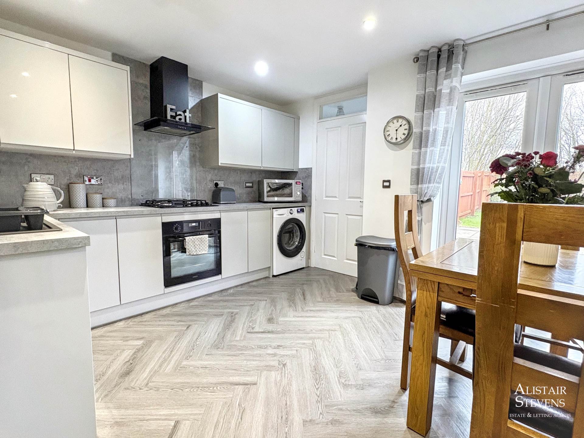 Windmill Close, Royton, Image 3