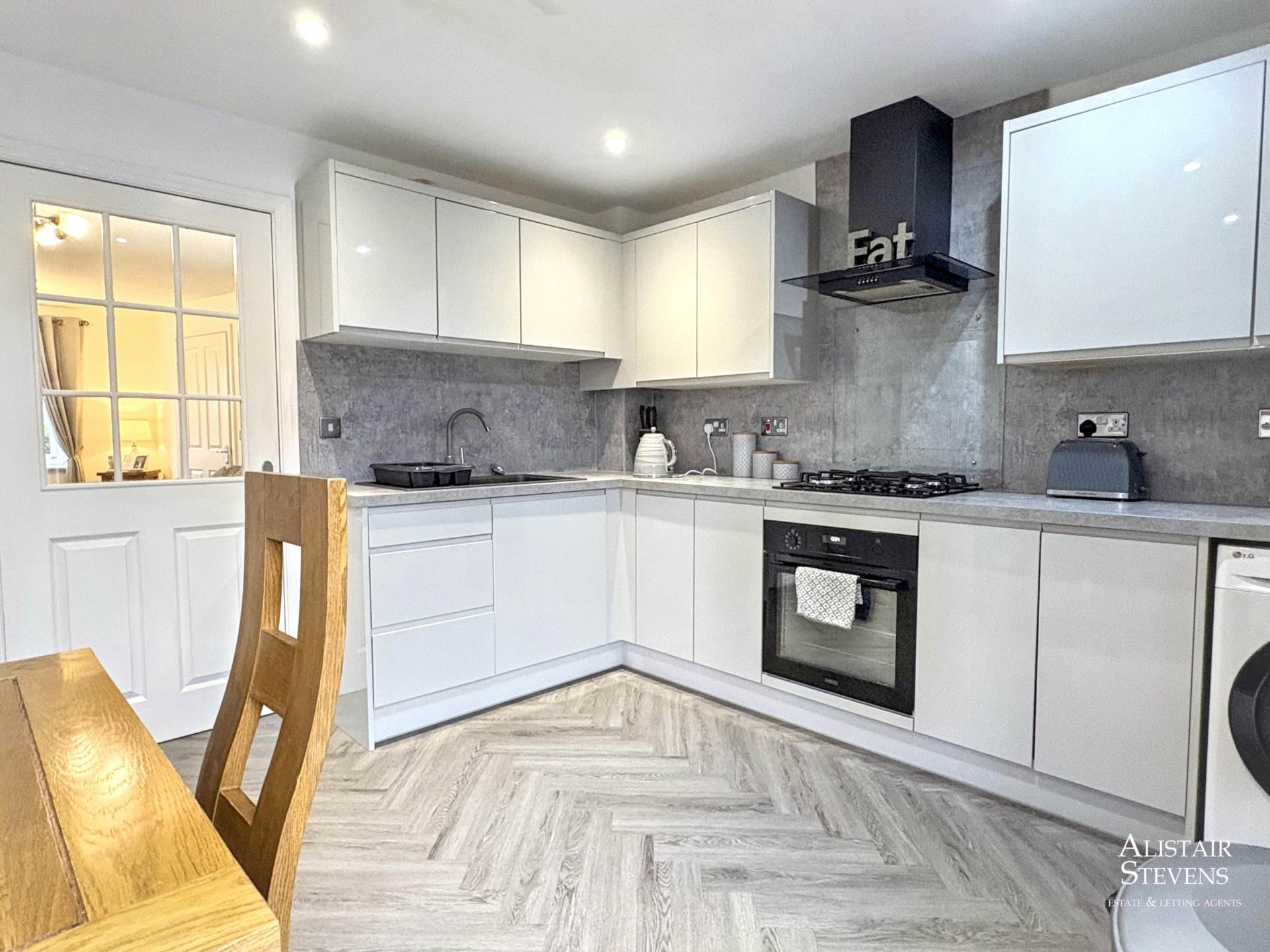 Windmill Close, Royton, Image 5