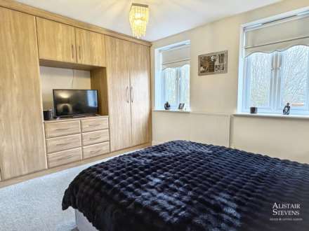 Windmill Close, Royton, Image 10