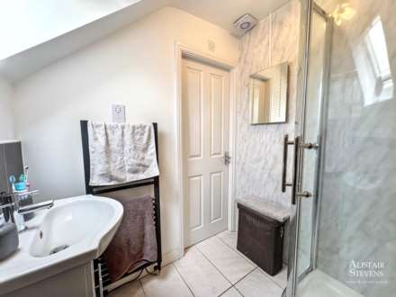 Windmill Close, Royton, Image 18