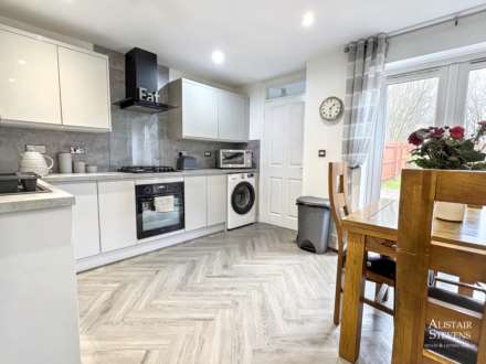 Windmill Close, Royton, Image 3