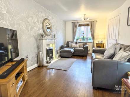 Windmill Close, Royton, Image 4