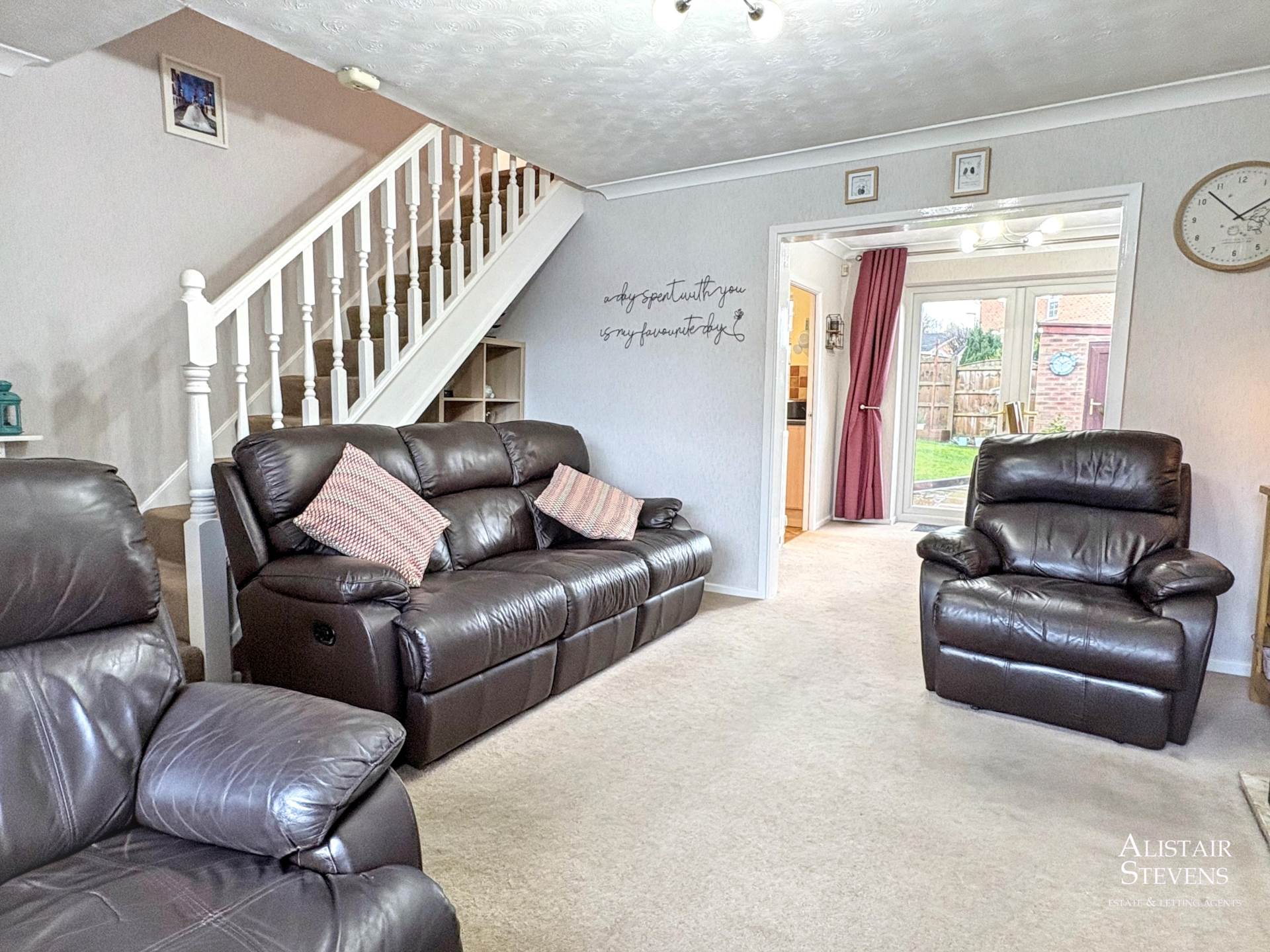 Highfield Drive, Royton, Image 4