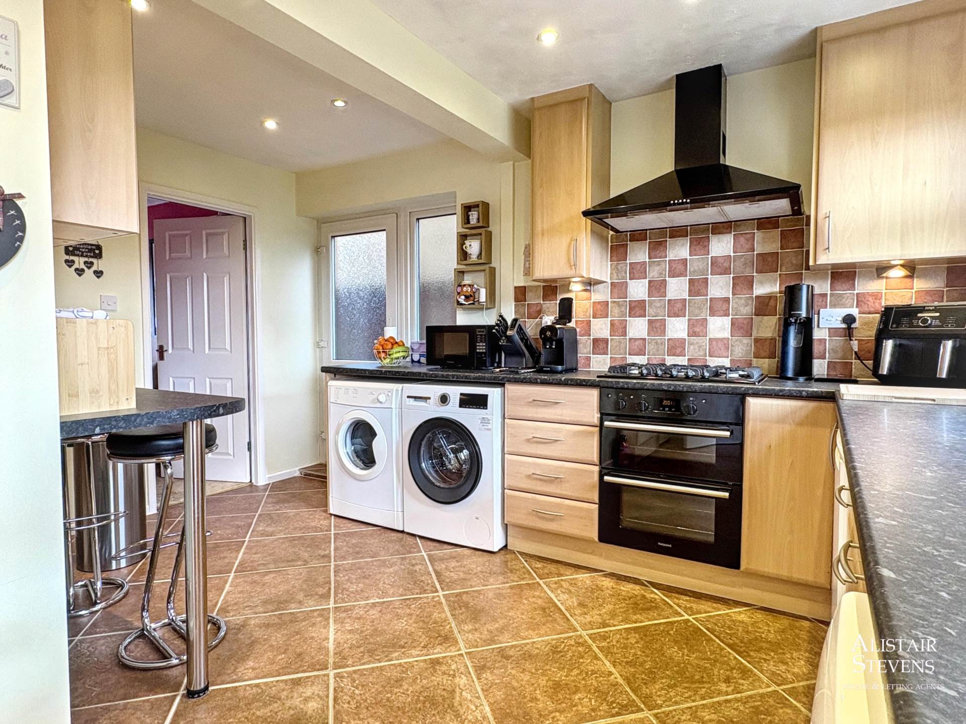 Highfield Drive, Royton, Image 8