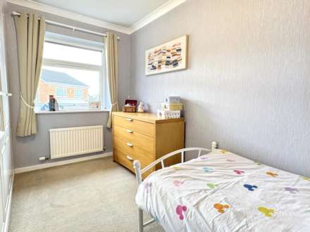 Highfield Drive, Royton, Image 19