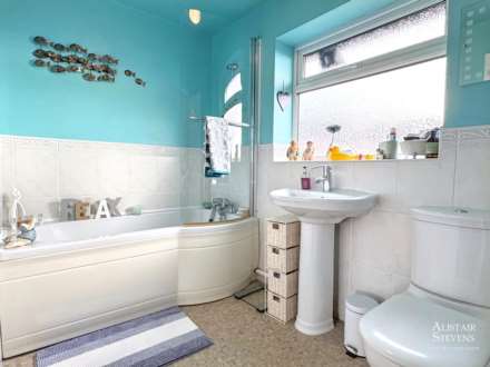 Highfield Drive, Royton, Image 23