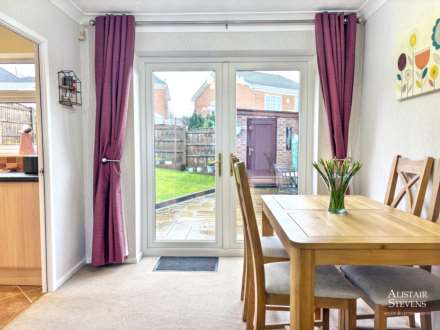 Highfield Drive, Royton, Image 5