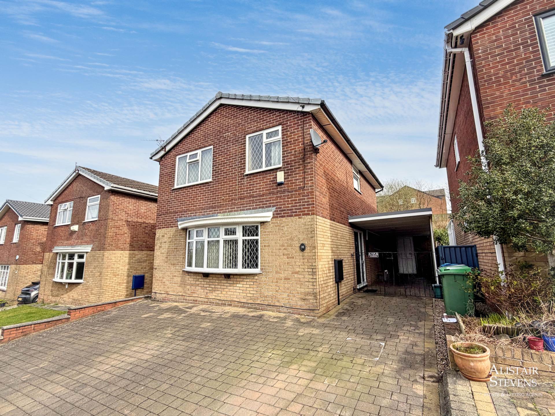 Delta Close, Royton, Image 1