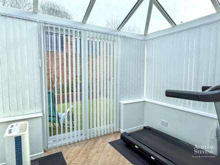 Delta Close, Royton, Image 11