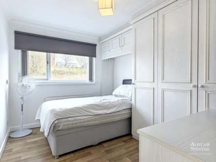 Delta Close, Royton, Image 19