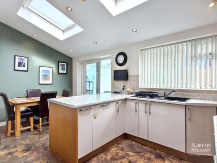 Delta Close, Royton, Image 3