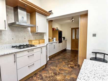 Delta Close, Royton, Image 8