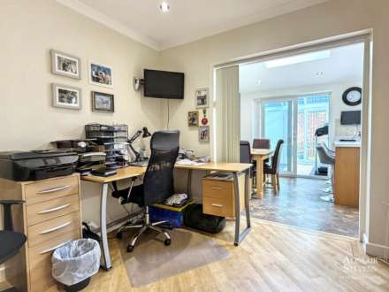 Delta Close, Royton, Image 9