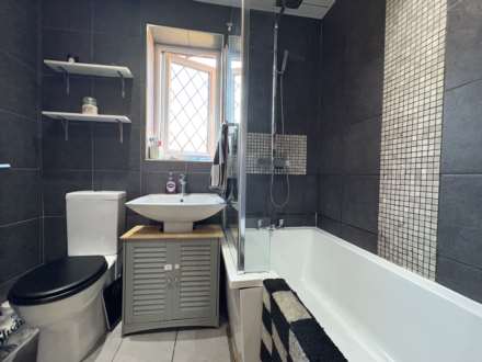 Greenacres Road, Oldham, Image 17