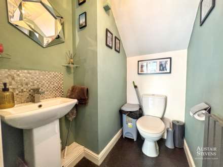 The Fairways, Royton, Image 10