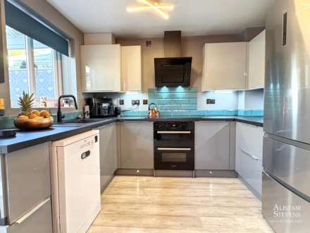 The Fairways, Royton, Image 8