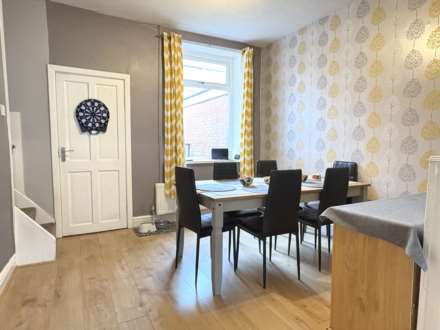 Siddall Street, Oldham, Image 3