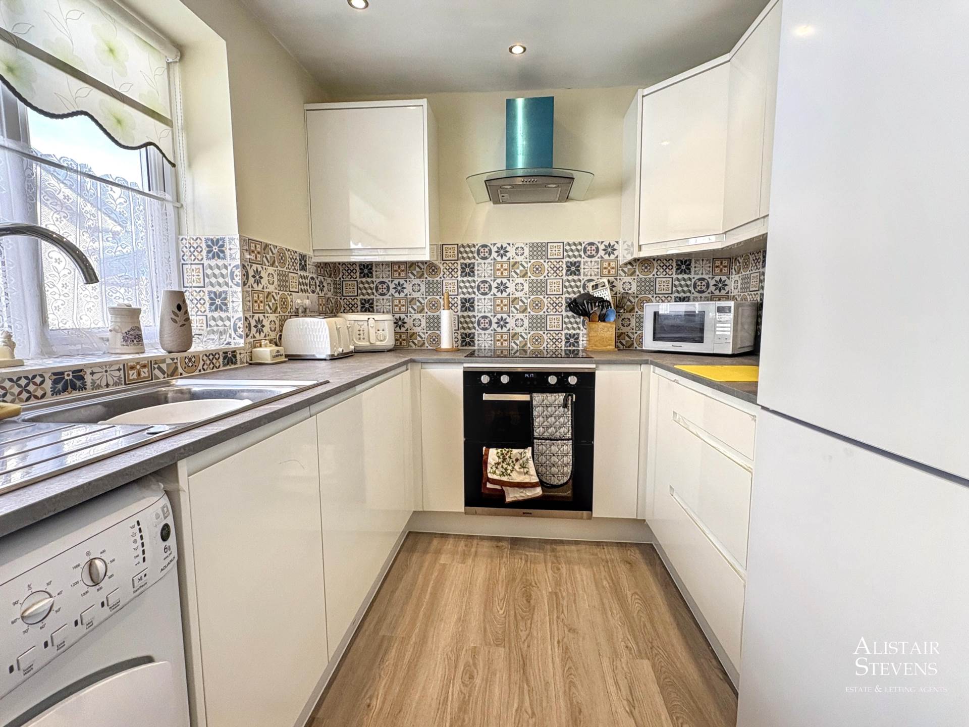 Sherwood Way, Crompton Fold, Image 6