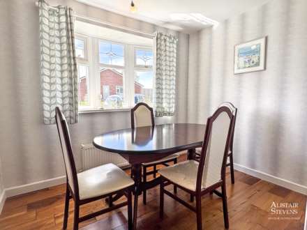 Sherwood Way, Crompton Fold, Image 11