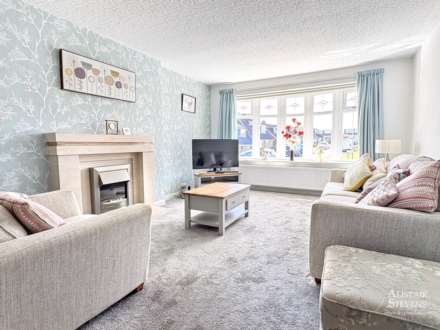 Sherwood Way, Crompton Fold, Image 3