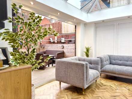 Mollis Grove, Moorside, Image 3