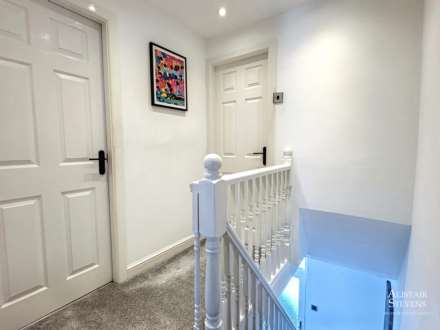 Turf Lane, Royton, Image 7