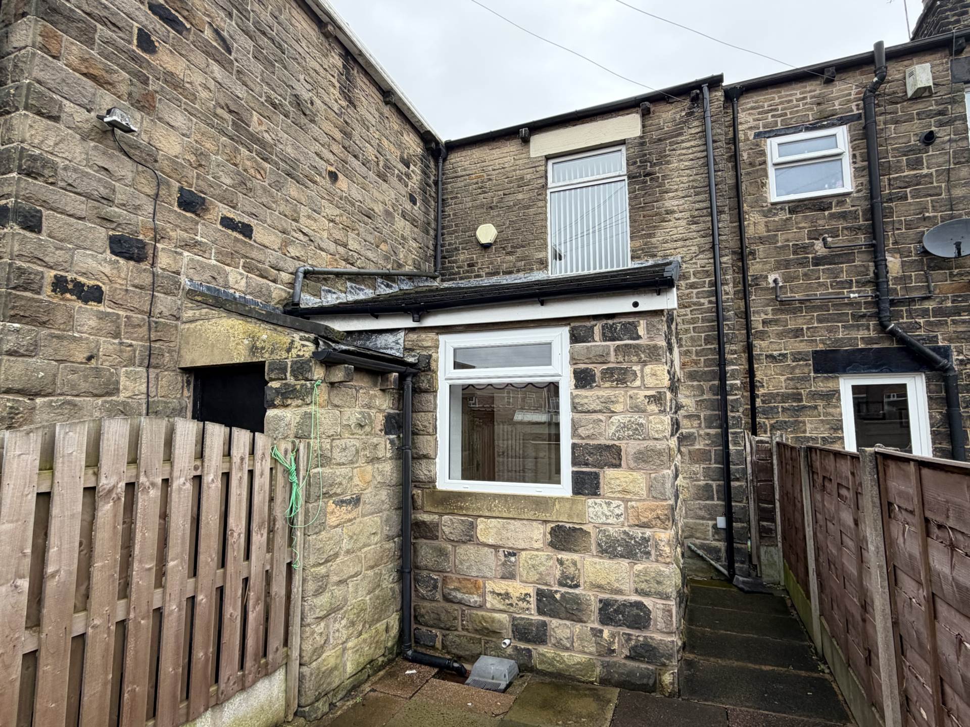 Thomas Street, Lees, Image 15