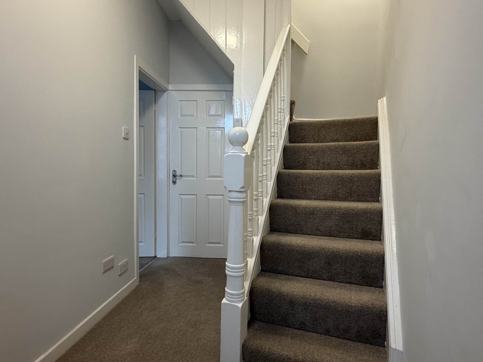 Thomas Street, Lees, Image 3