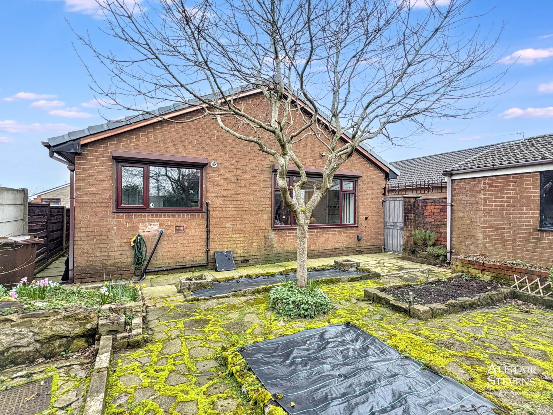 Cathedral Road, Chadderton, Oldham, Image 17