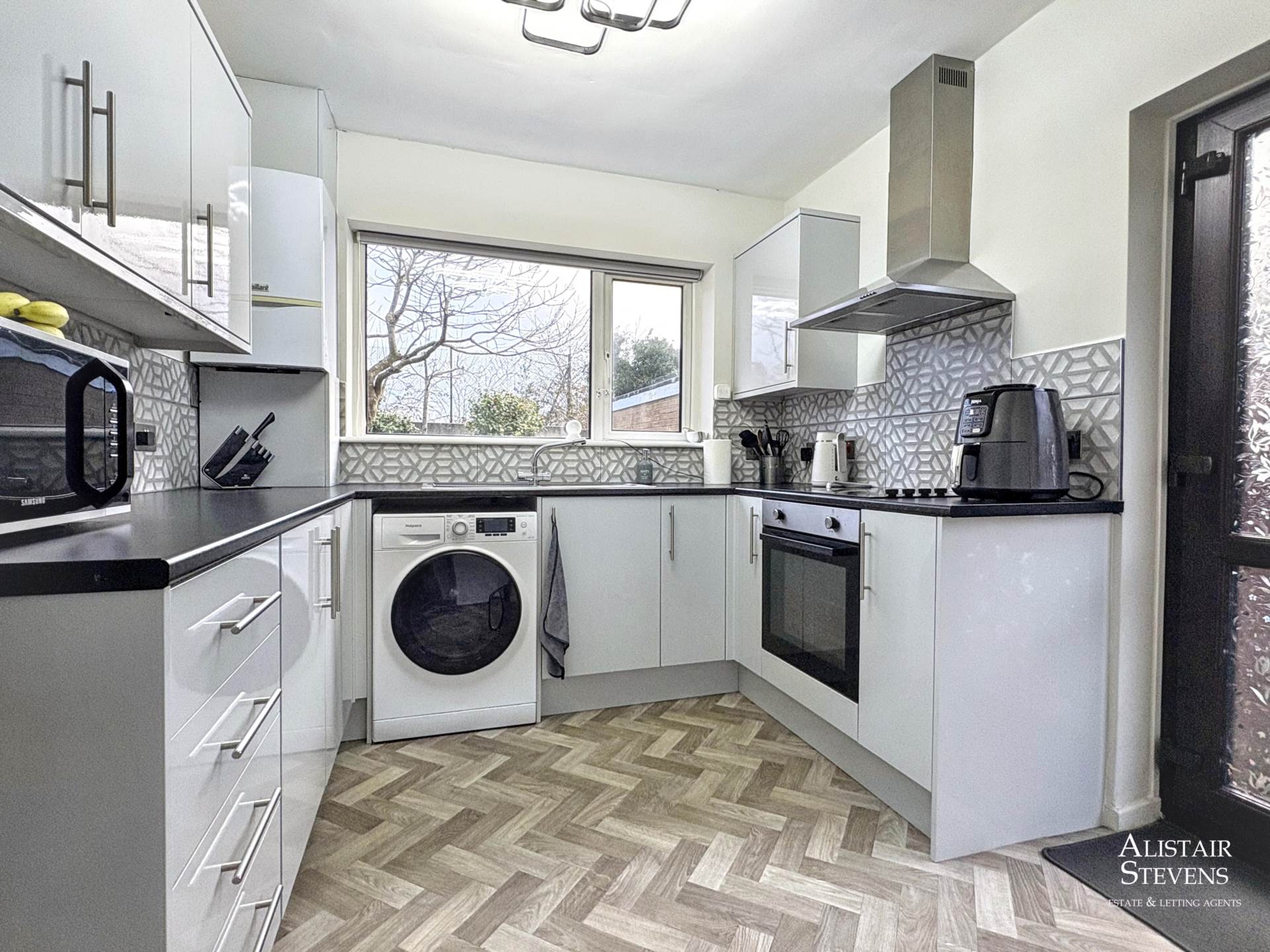 Cathedral Road, Chadderton, Oldham, Image 8