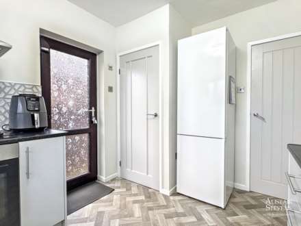 Cathedral Road, Chadderton, Oldham, Image 9