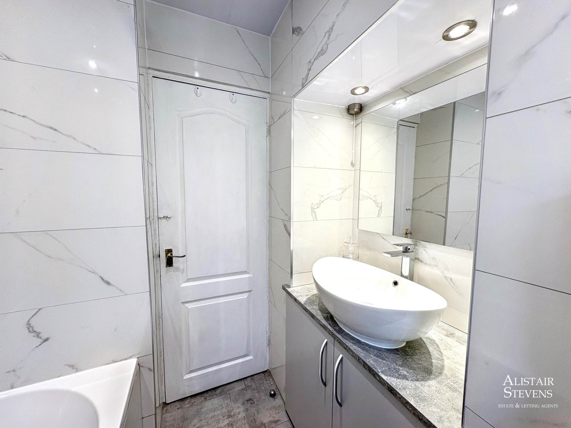 Rhodes Hill, Lees, Image 10