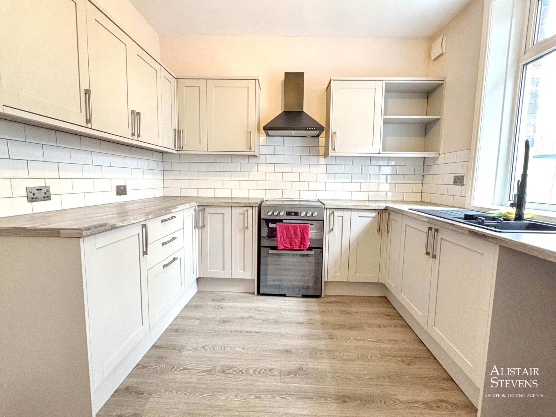 Rhodes Hill, Lees, Image 3