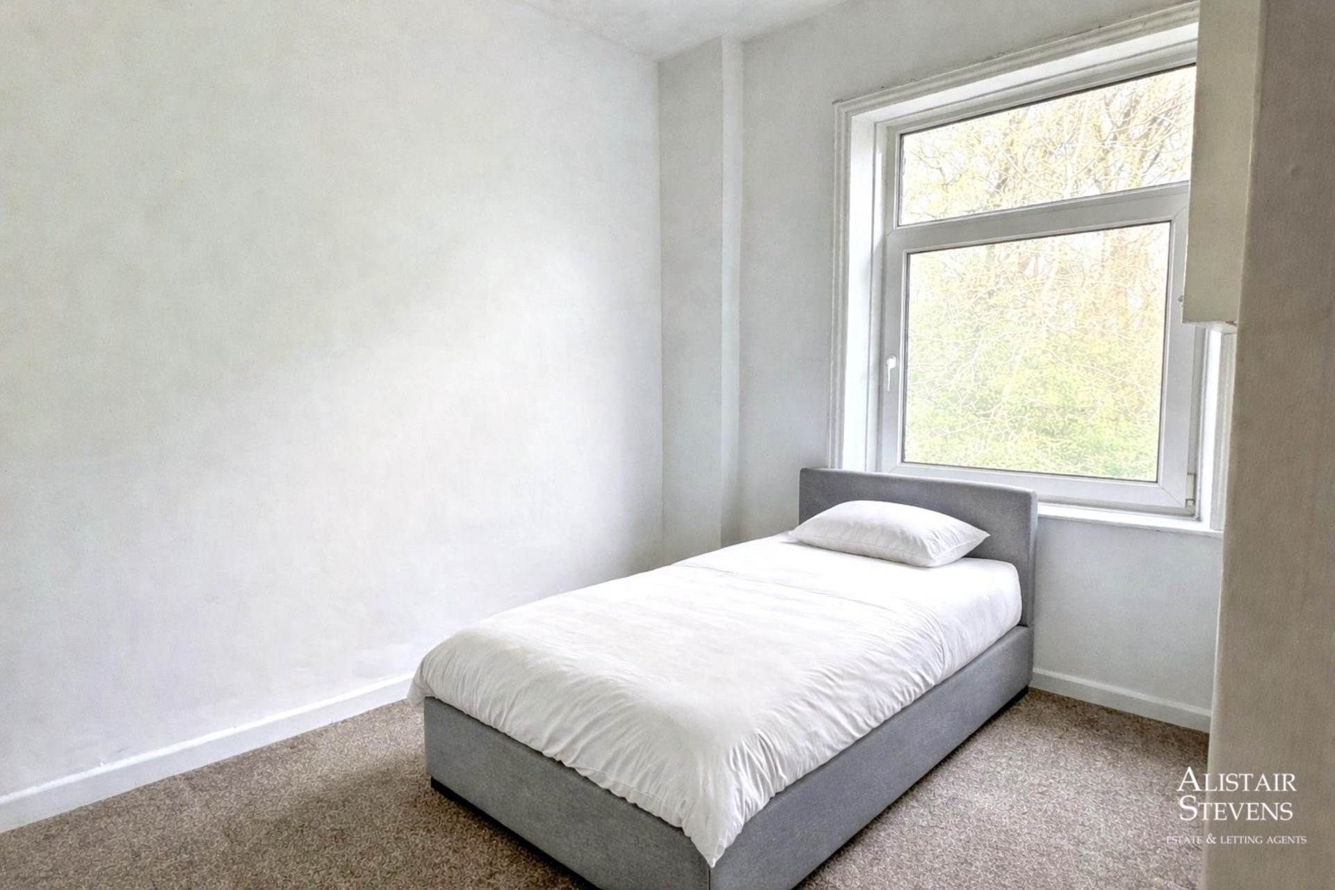 Rhodes Hill, Lees, Image 8