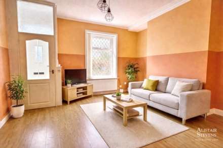 Rhodes Hill, Lees, Image 2