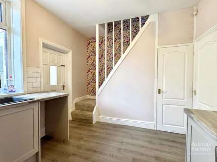 Rhodes Hill, Lees, Image 4