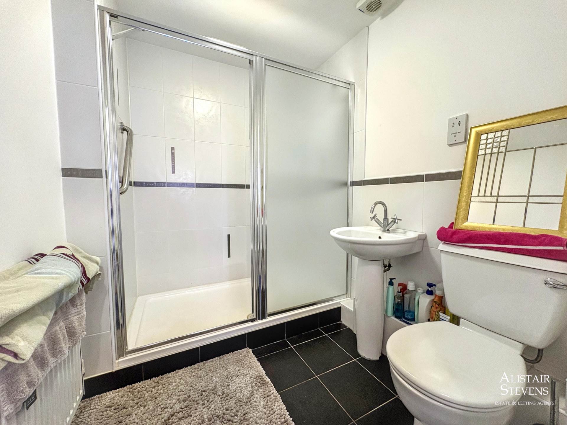 Parklands, Royton, Image 9