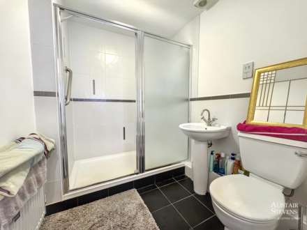 Parklands, Royton, Image 9