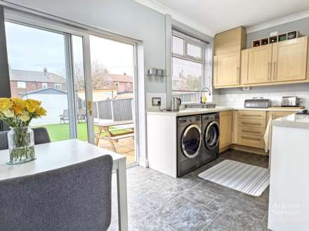 Seville Street, Royton, Image 3