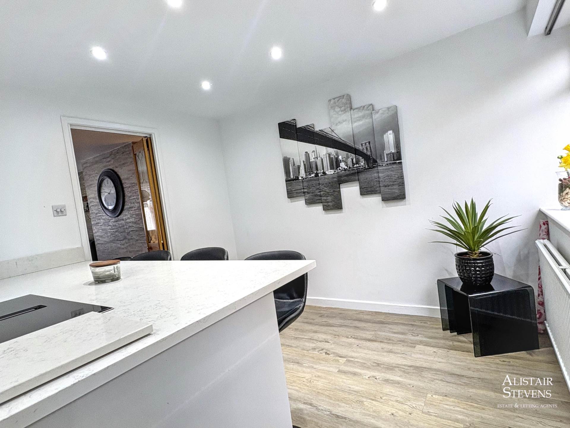 Harewood Drive, Royton, Image 6