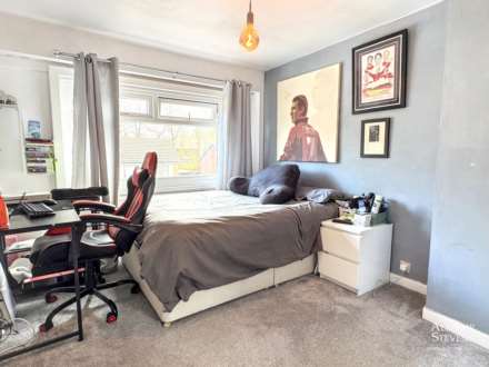 Harewood Drive, Royton, Image 10