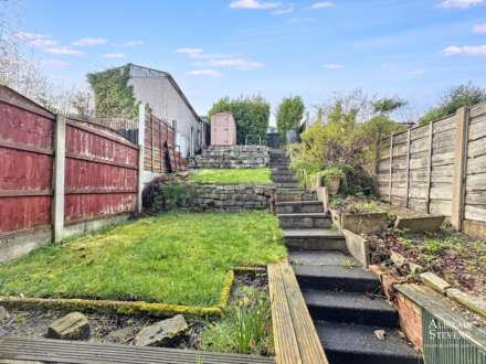 Harewood Drive, Royton, Image 12