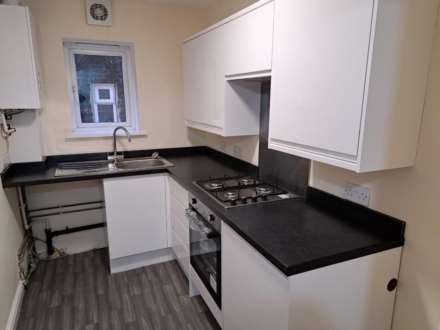 Two Trees Lane, Denton, Image 2