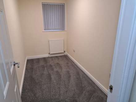 Two Trees Lane, Denton, Image 5