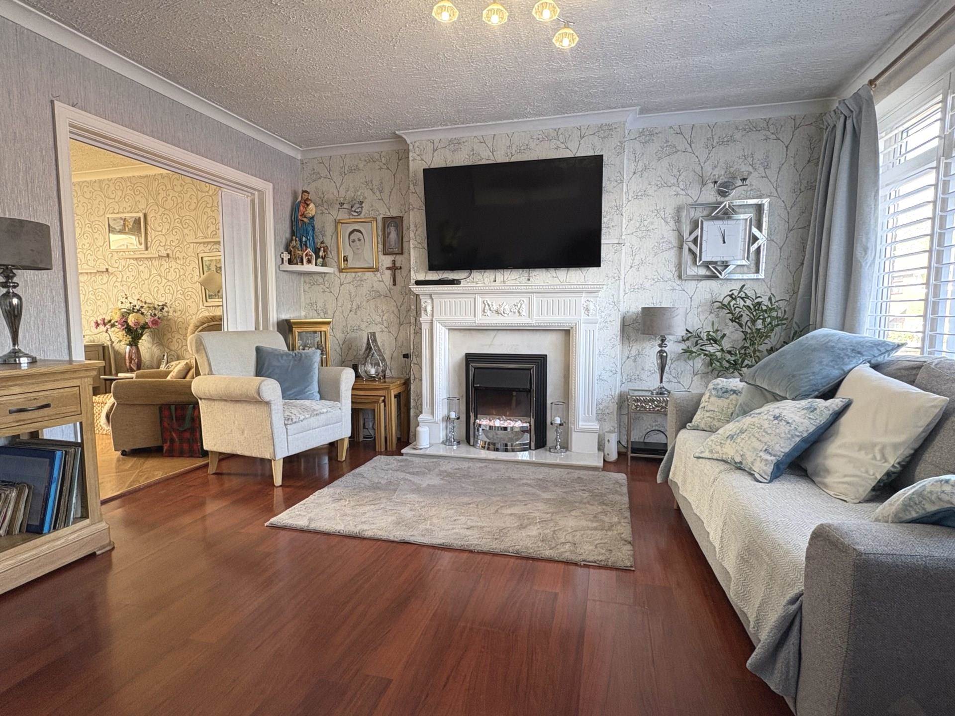 Huntington Avenue, Chadderton, Image 2