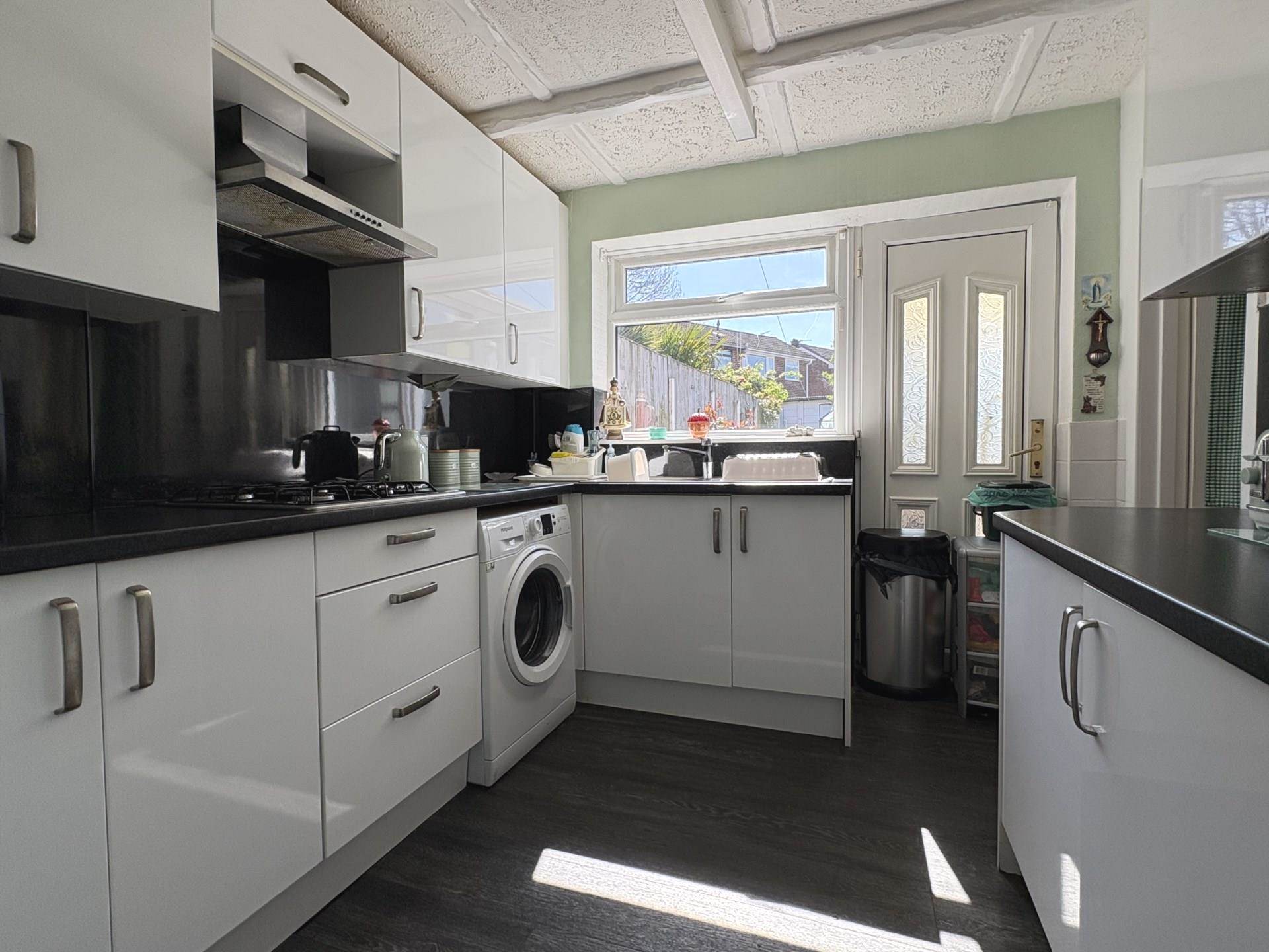 Huntington Avenue, Chadderton, Image 3