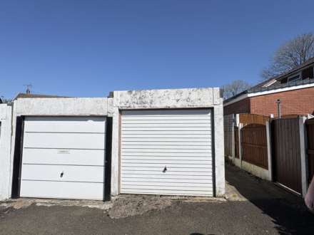 Huntington Avenue, Chadderton, Image 17